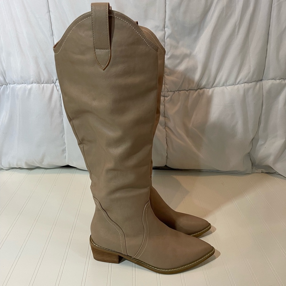 Oasis Society Tan/Beige Knee High Boots Size 9